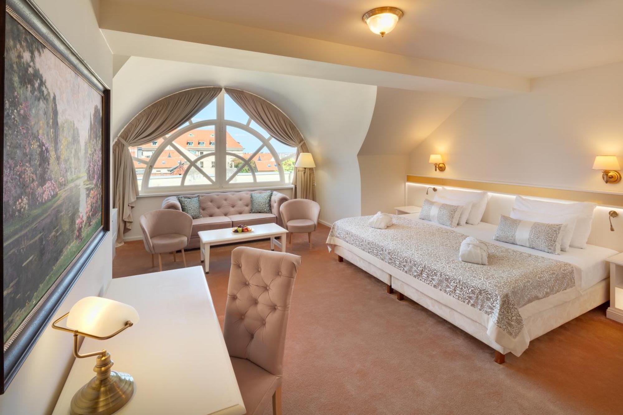 Hotel Savoy