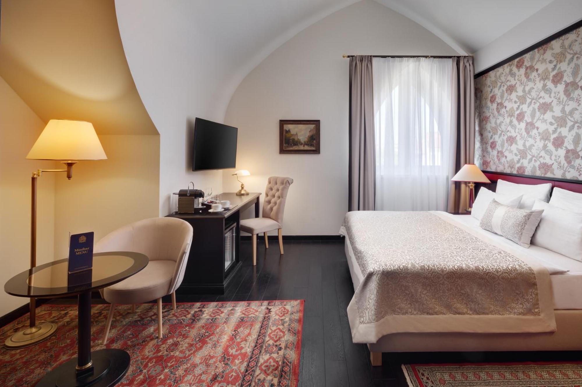 Hotel Savoy